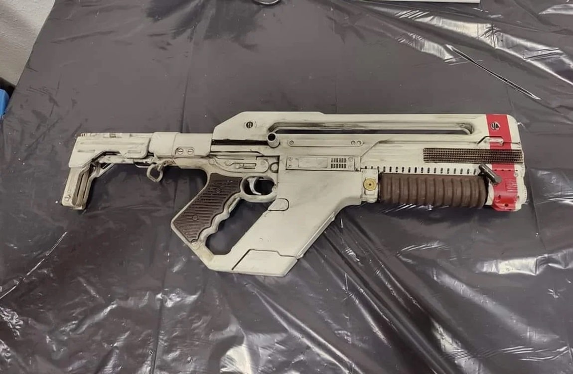 The prop of the Proto Pulse Rifle