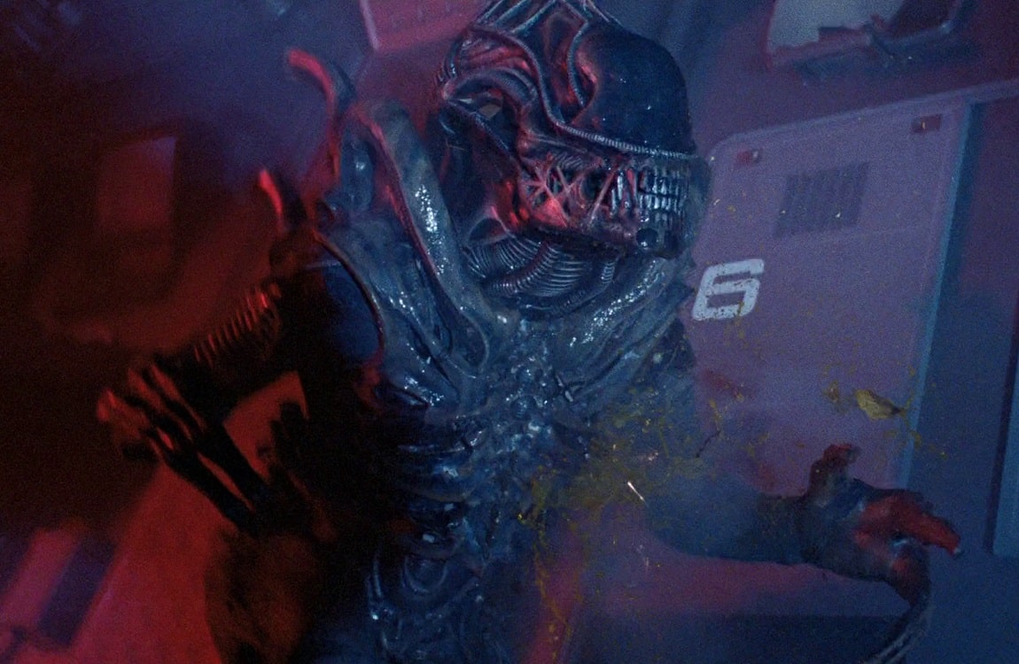 A Xenomorph from Aliens bleeds acid