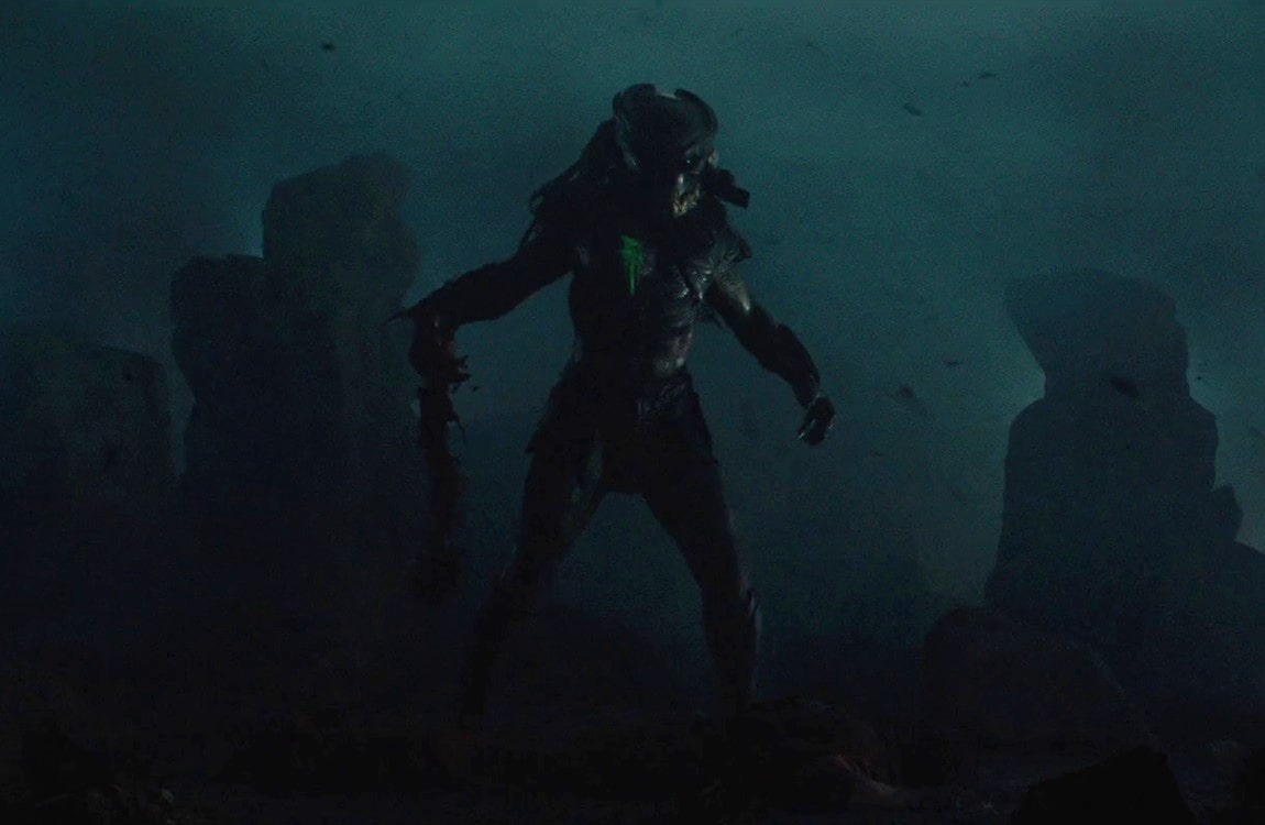 The Berserker Predator rips out a spine in Predators